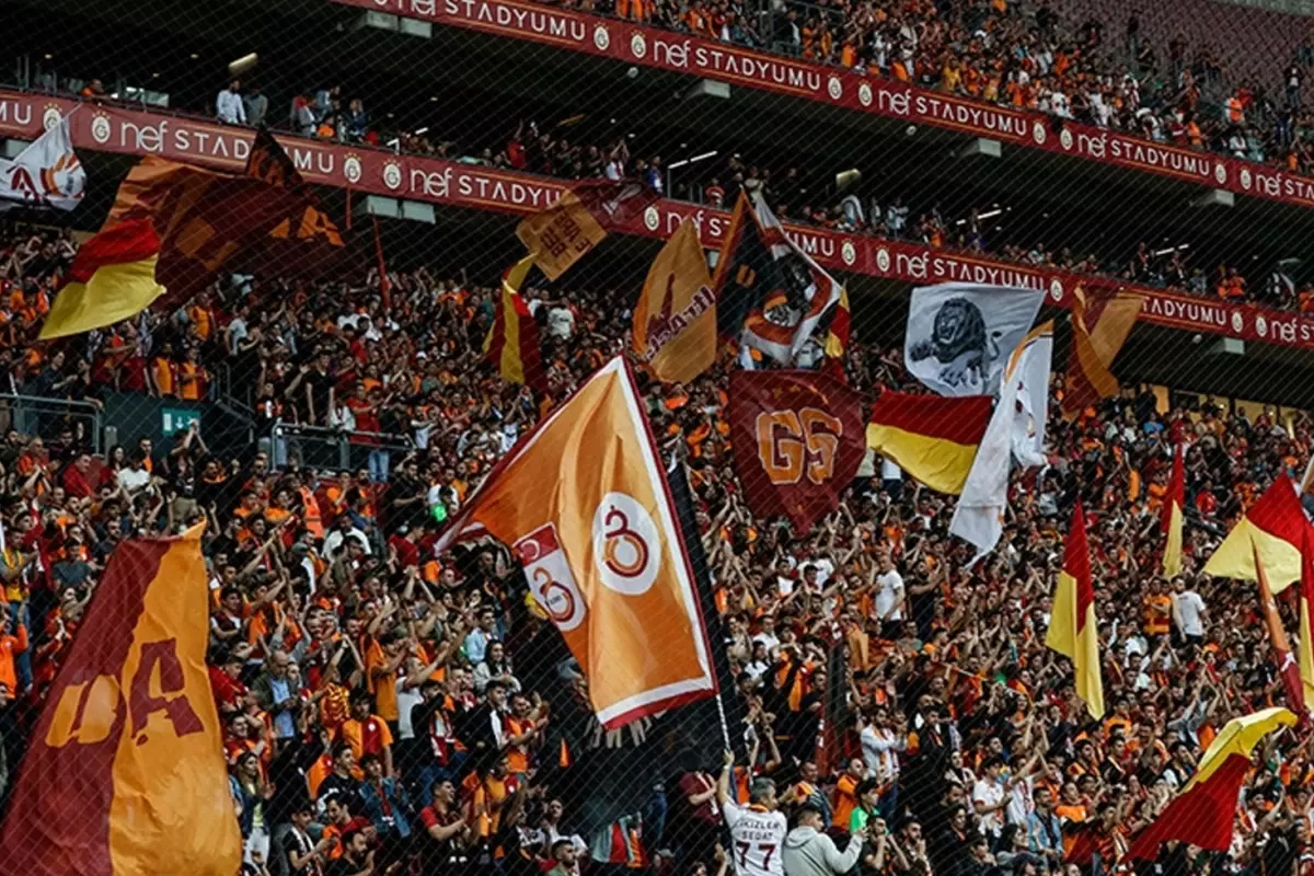 galatasaray taraftari yildiz futbolcu icin binlerce tweet atti onun sayesinde kazandik vq7bObbf