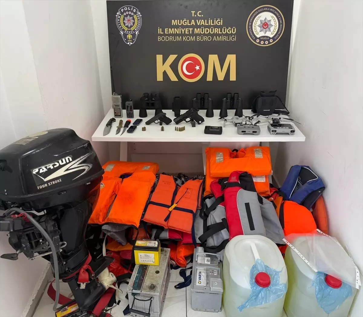 muglada gocmen kacakciligi operasyonu 13 tutuklama Aj3uEMrq.jpg