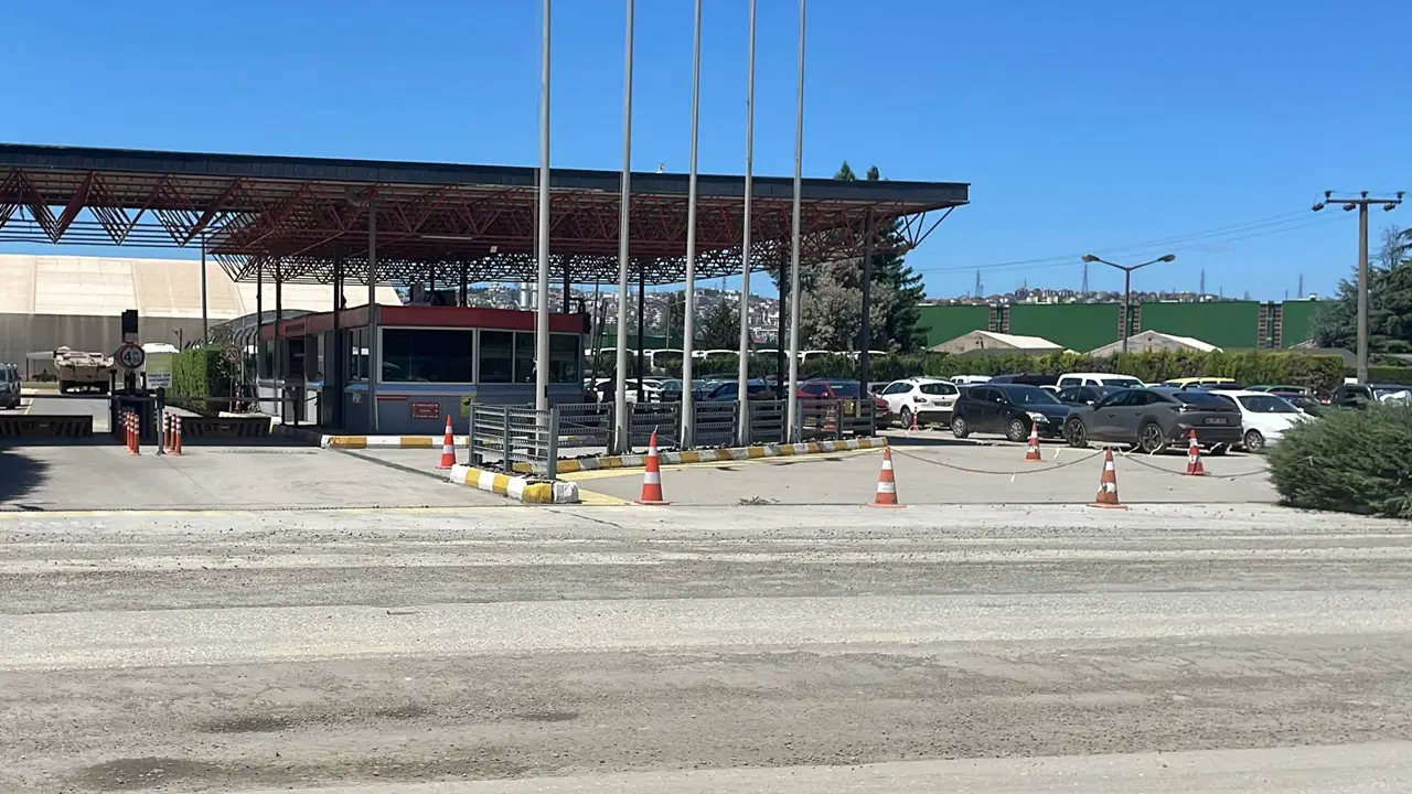 ‘Bombayla rehin tutuluyorum’ mesajı ortalığı karıştırdı: Ekipler harekete geçti