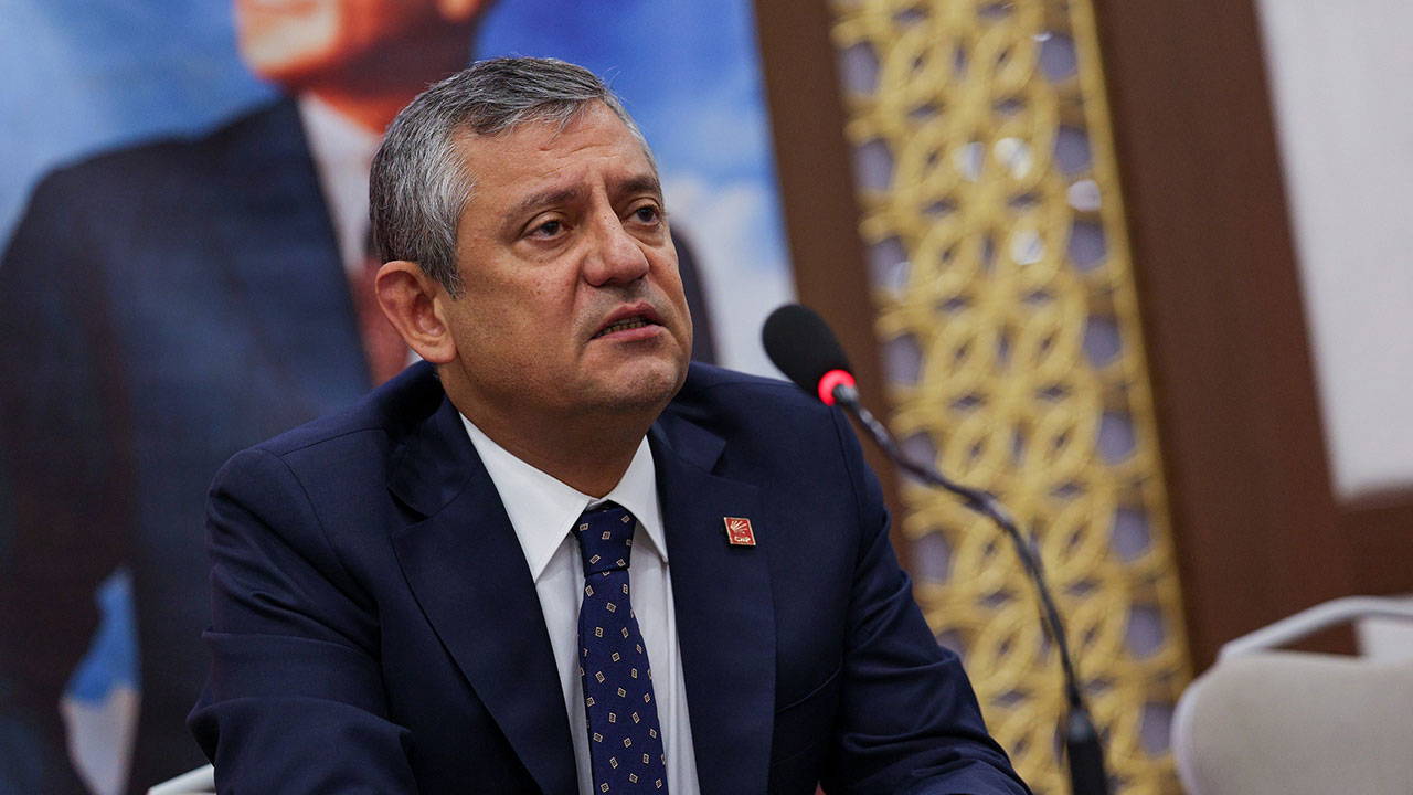 Yeni parti icin kritik gun ozgur ozelden kapali grup toplantisi ld2nPsE9